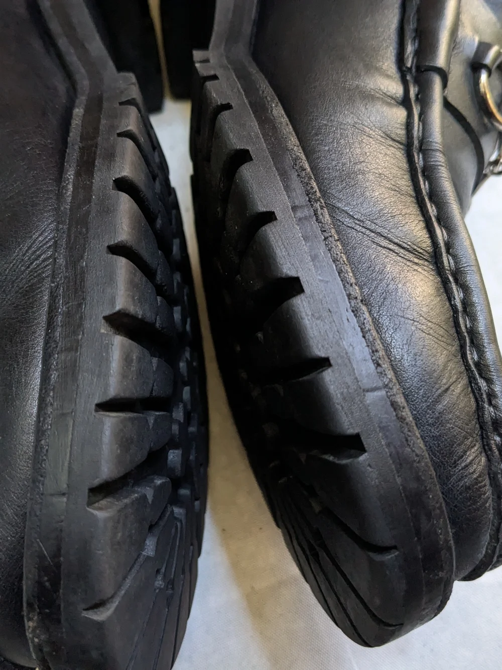 Gucci Black Leather Horsebit Loafers with Gold Hardware